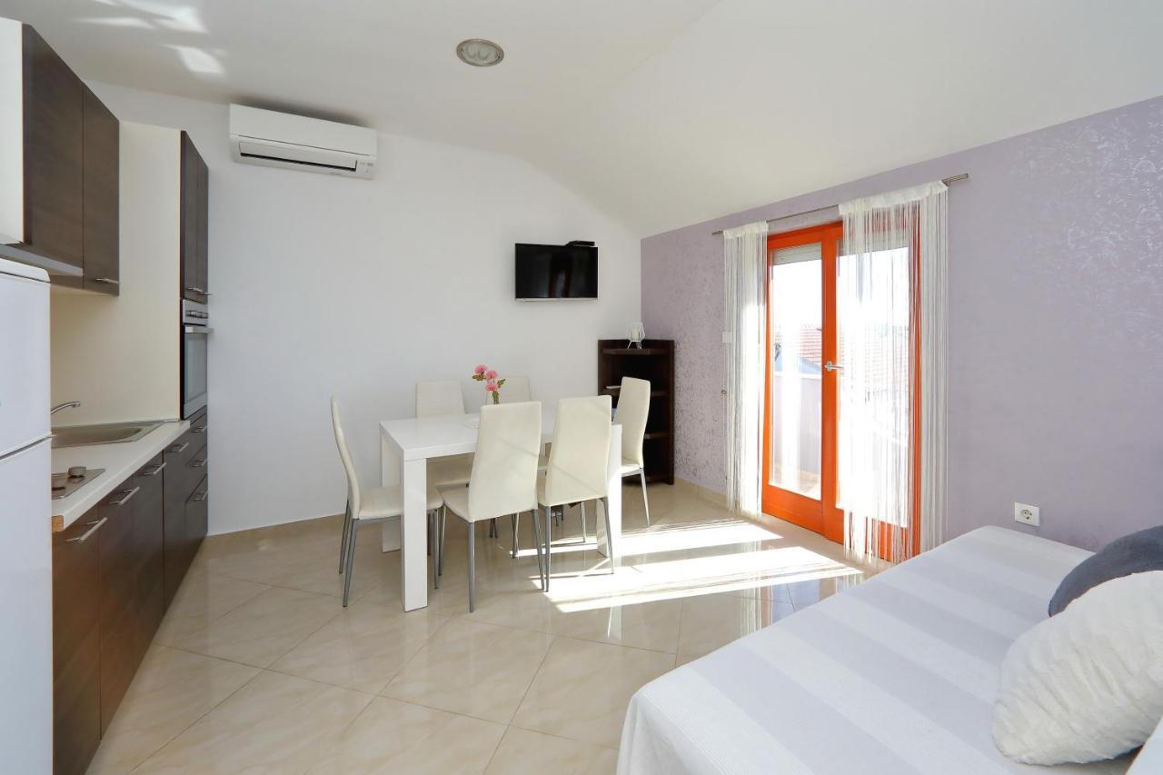 Bane Dvori Apartment Бибине Екстериор снимка