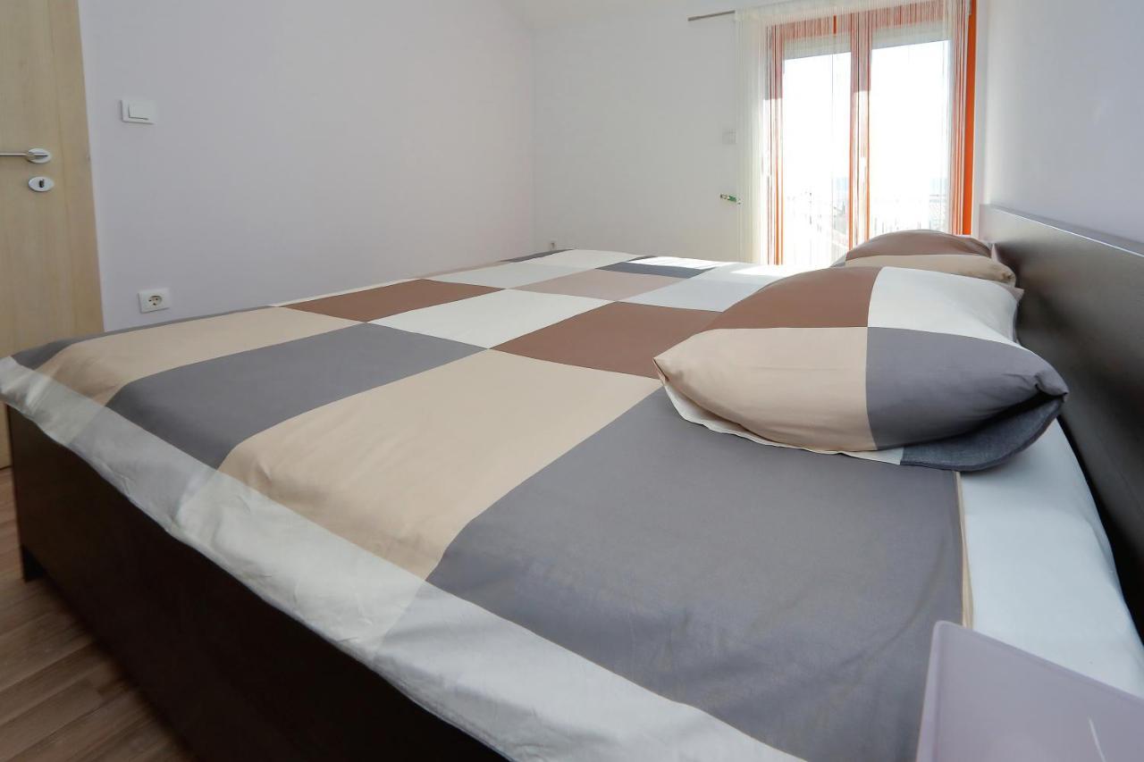 Bane Dvori Apartment Бибине Екстериор снимка