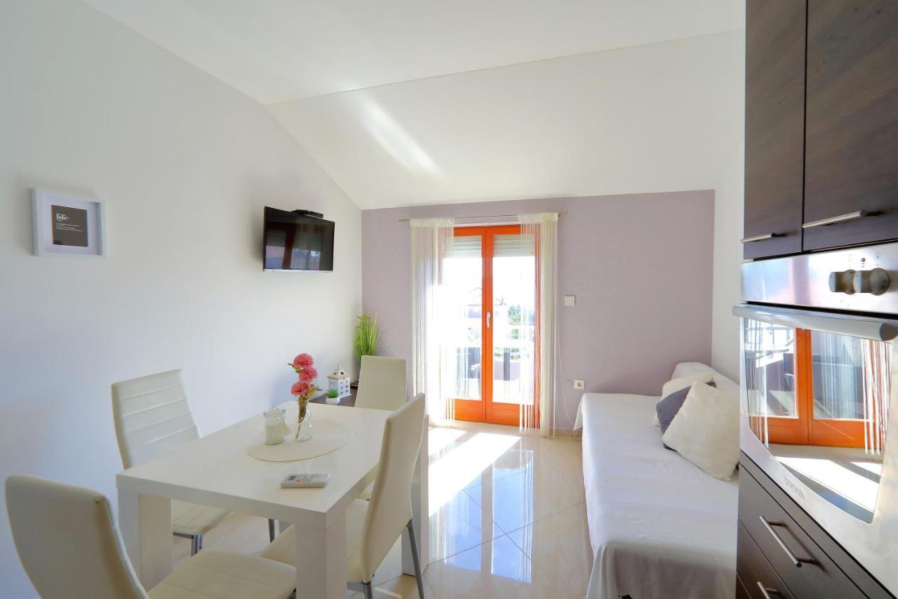 Bane Dvori Apartment Бибине Екстериор снимка