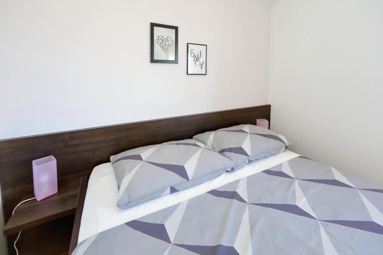 Bane Dvori Apartment Бибине Екстериор снимка