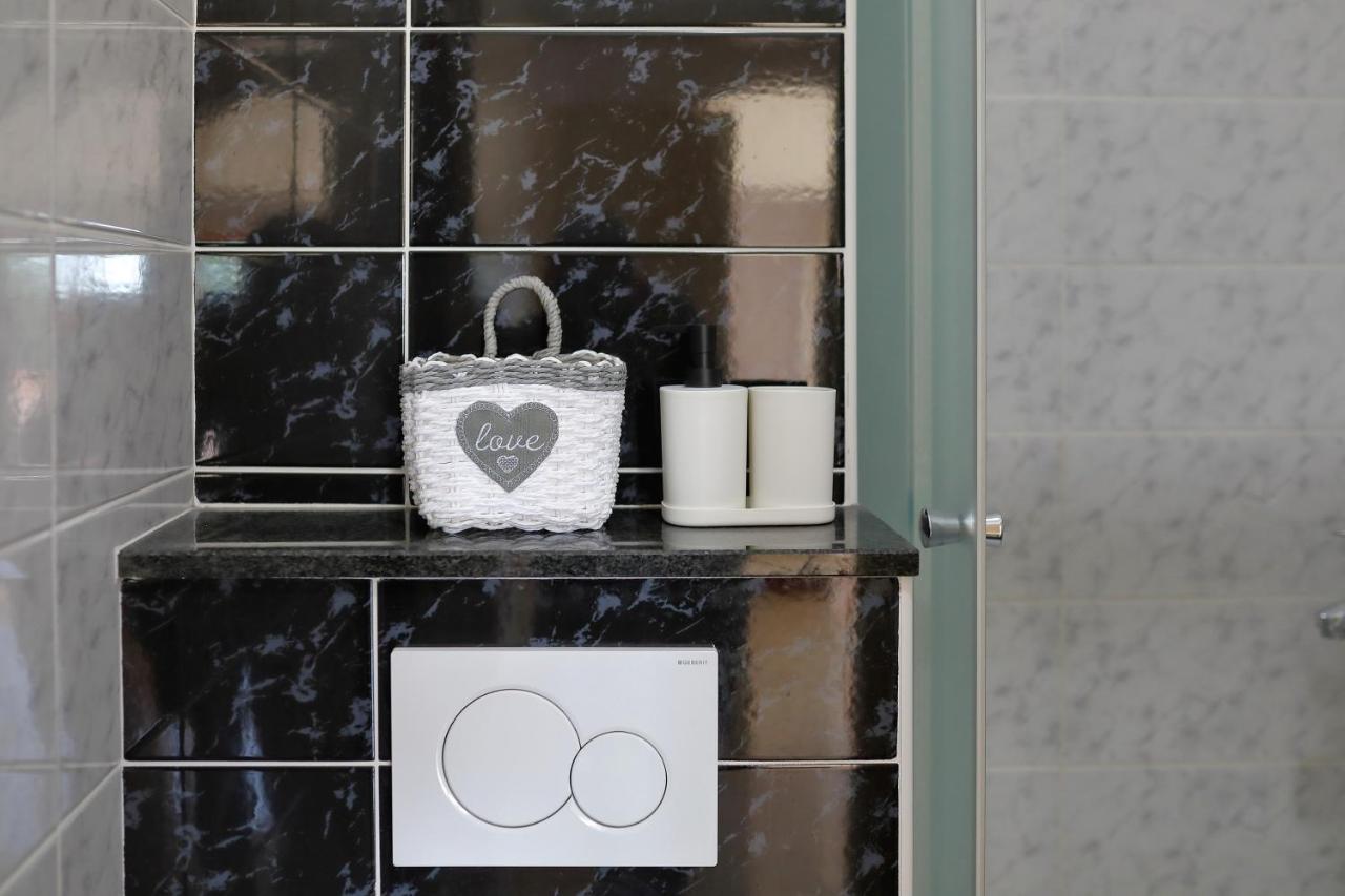 Bane Dvori Apartment Бибине Екстериор снимка
