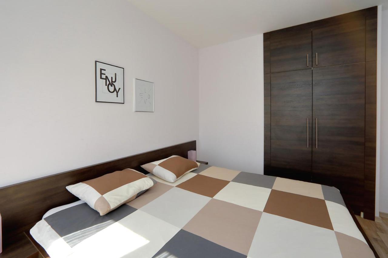 Bane Dvori Apartment Бибине Екстериор снимка