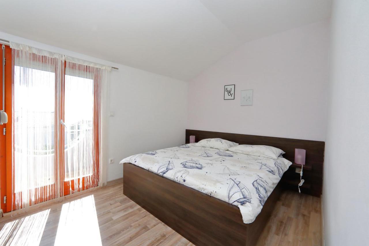 Bane Dvori Apartment Бибине Екстериор снимка