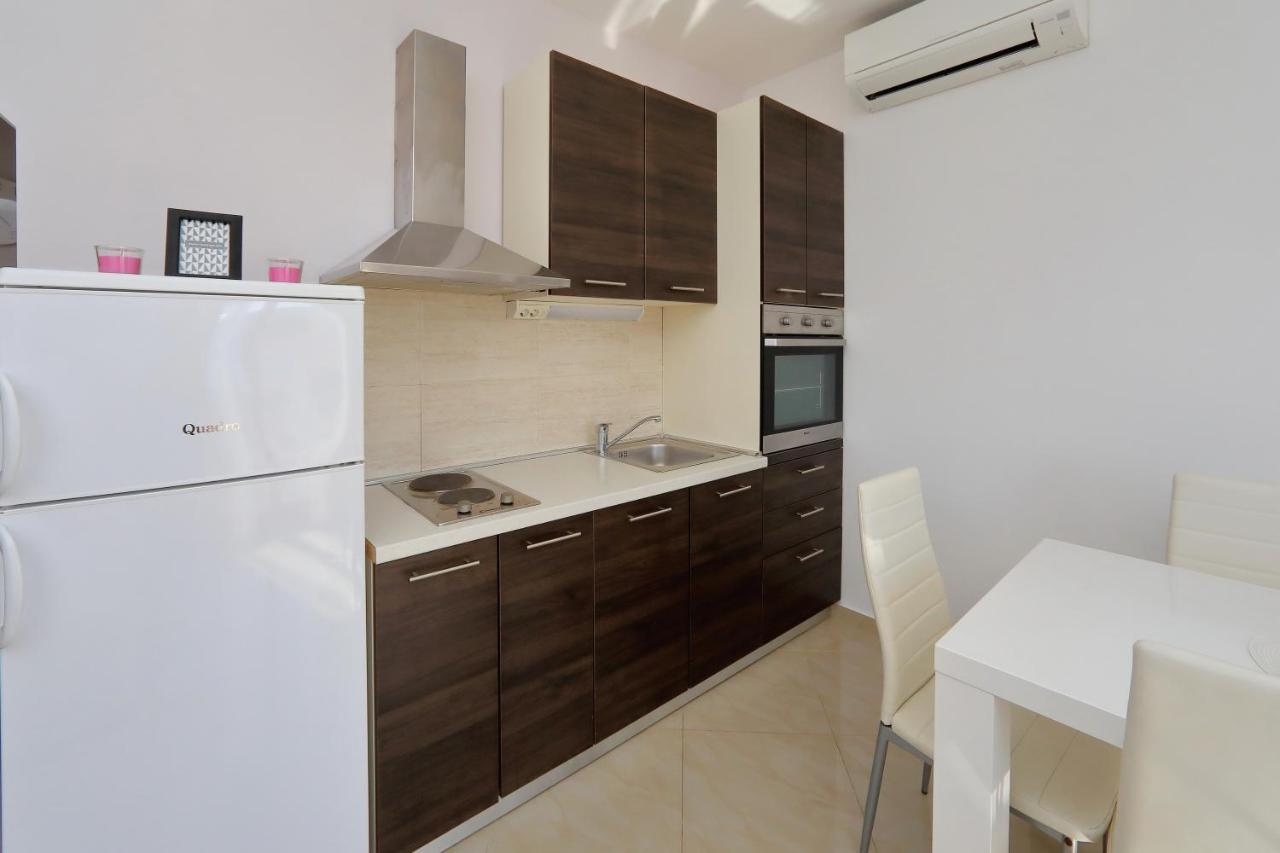 Bane Dvori Apartment Бибине Екстериор снимка
