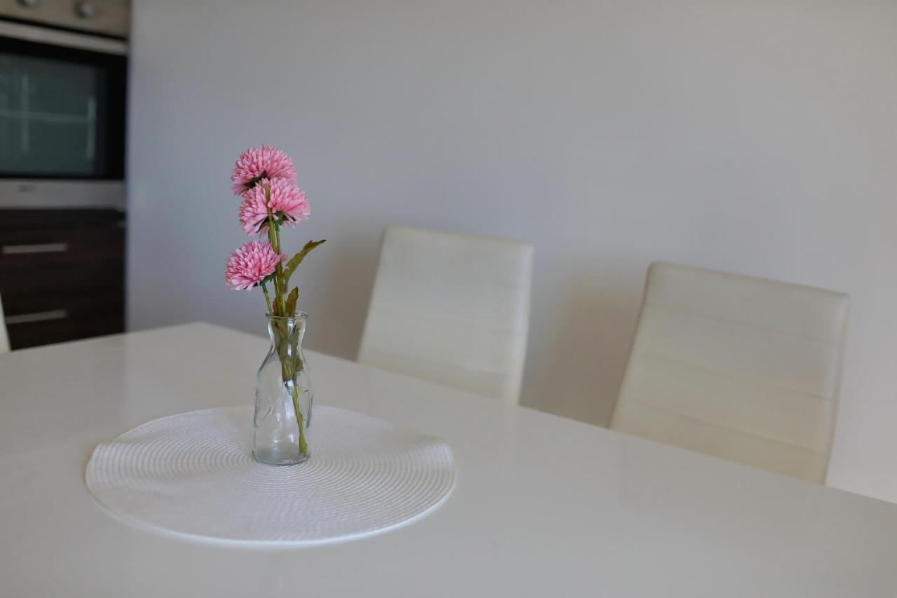 Bane Dvori Apartment Бибине Екстериор снимка