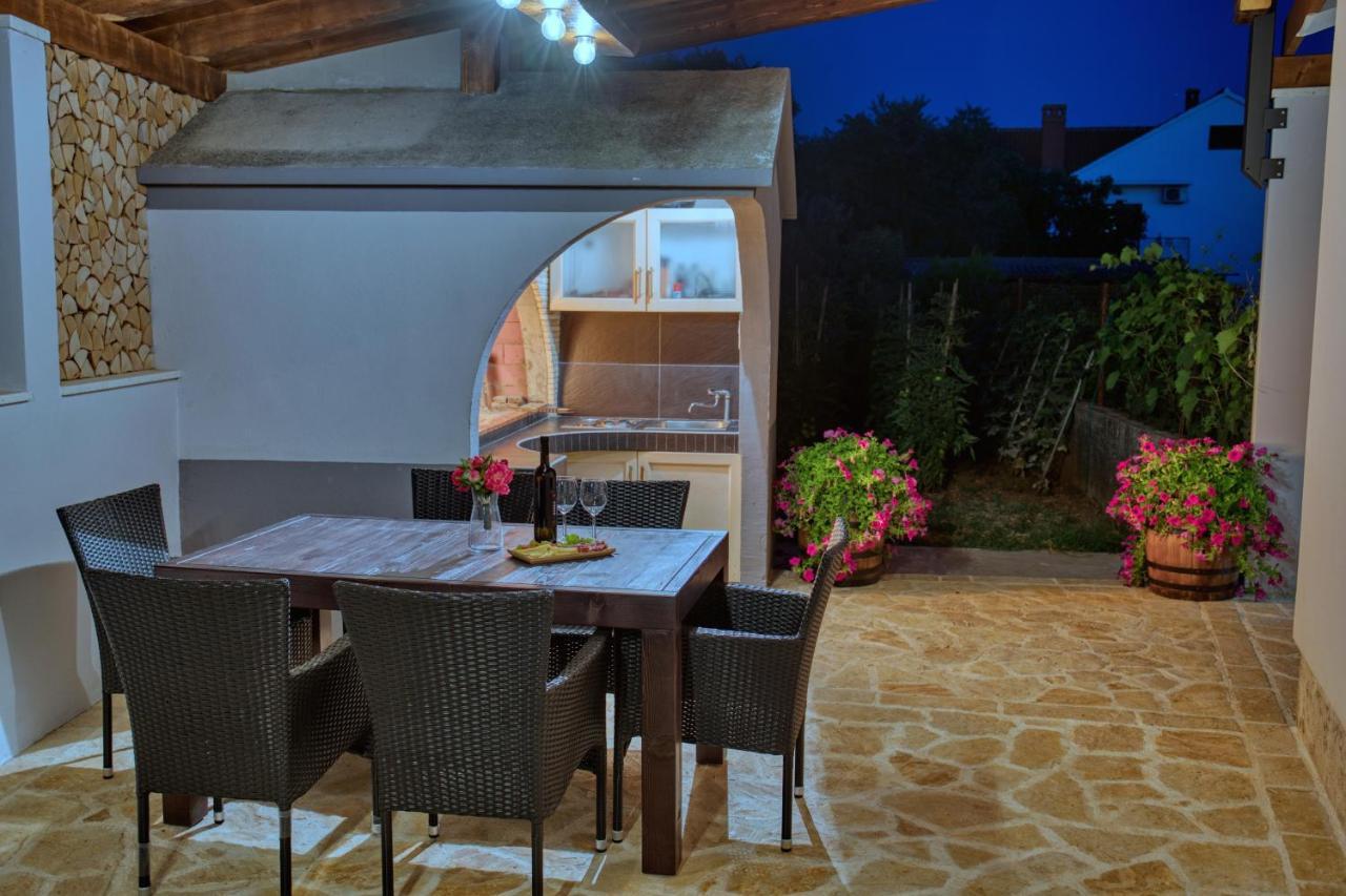 Bane Dvori Apartment Бибине Екстериор снимка